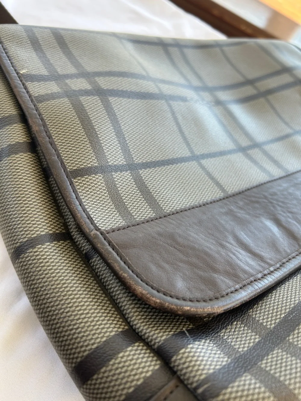 Coach F70750 Heritage Tattersall Unisex Plaid Messenger Bag - Grey/Brown